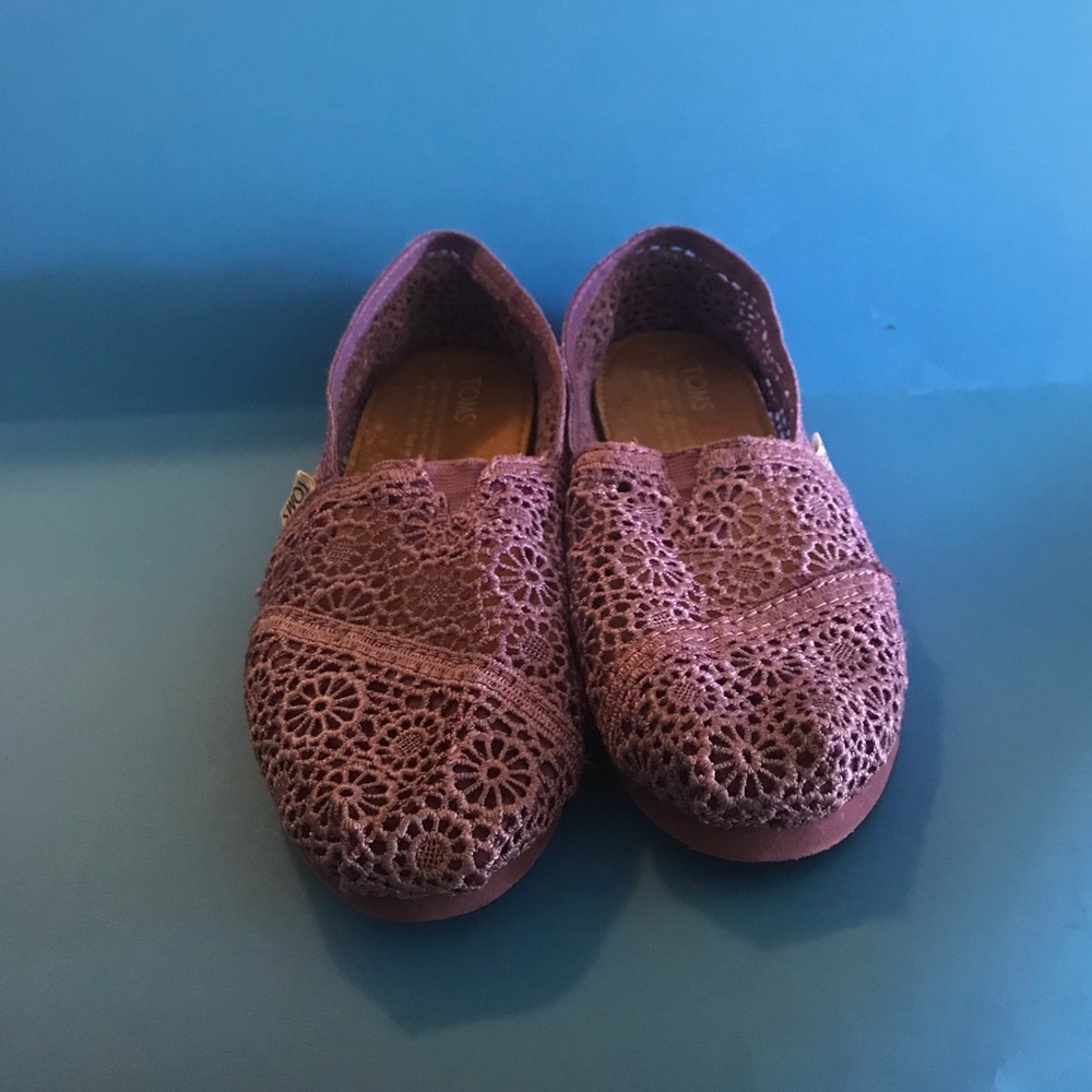 Toms